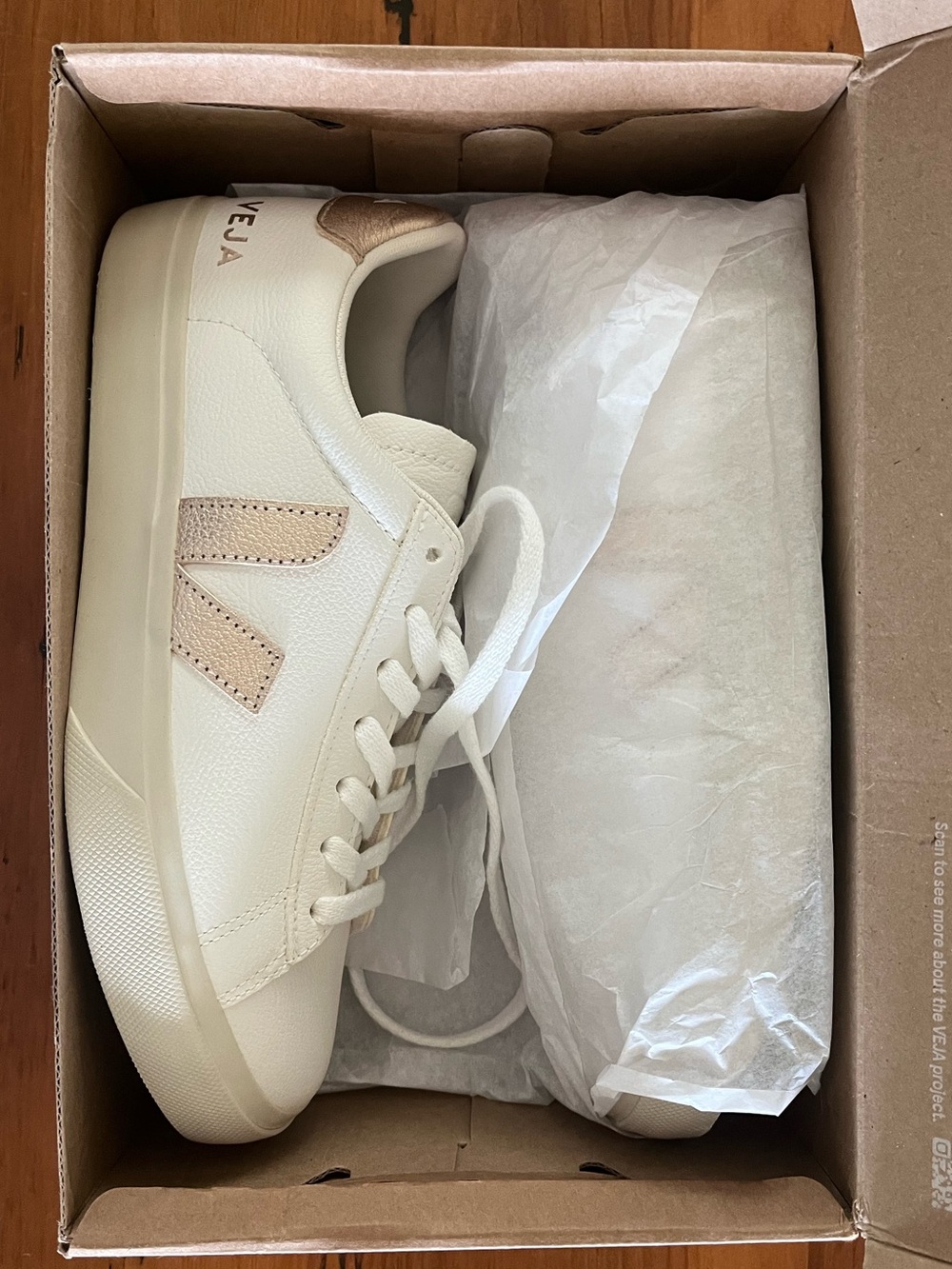 Veja Women’s White Canvas Low-Top Sneaker with Beige V - Picture 2 of 7